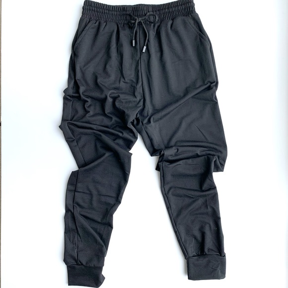 CHICBOMB - Picture 4 of 5